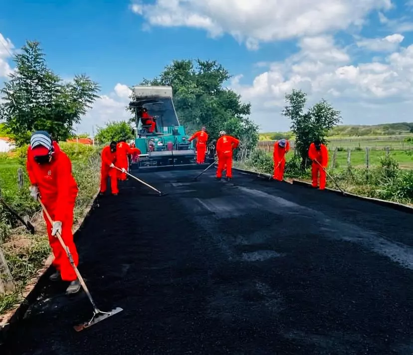 Programa Sinalize chega a Granjeiro e é comemorado pelo prefeito Chico Clementino